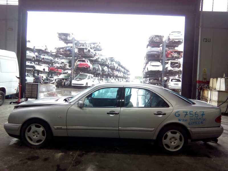 mercedes clase e (w210) berlina del año 1995