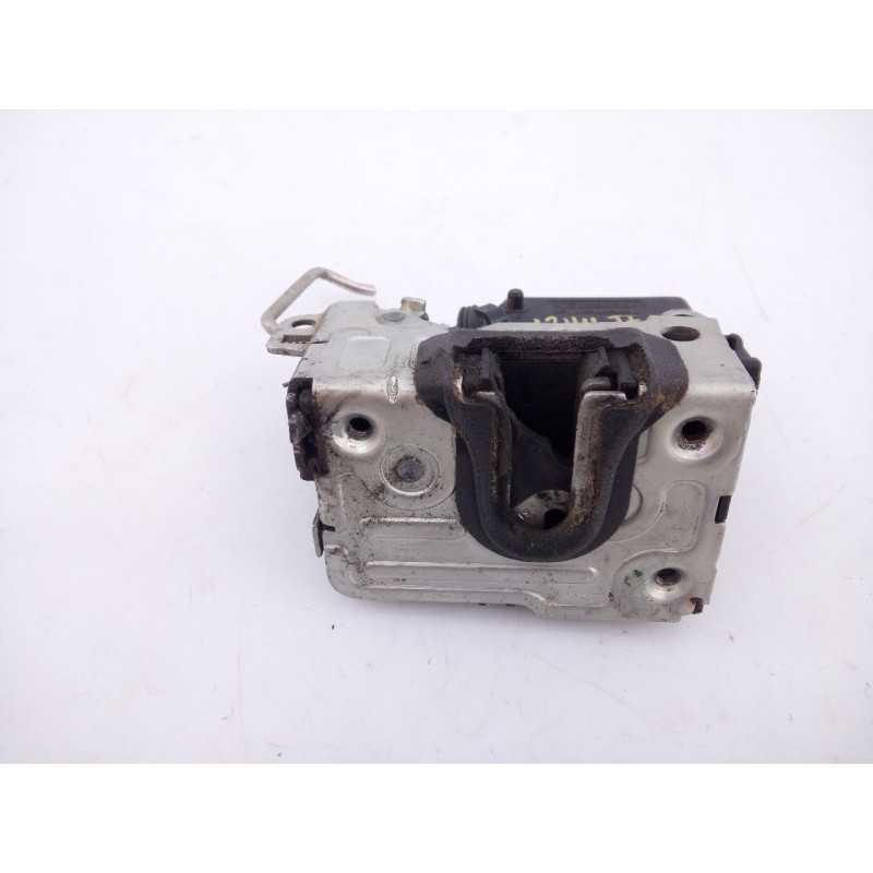 Recambio de cerradura puerta trasera izquierda para dacia duster ambiance 4x2 referencia OEM IAM   E1-A1-48-2