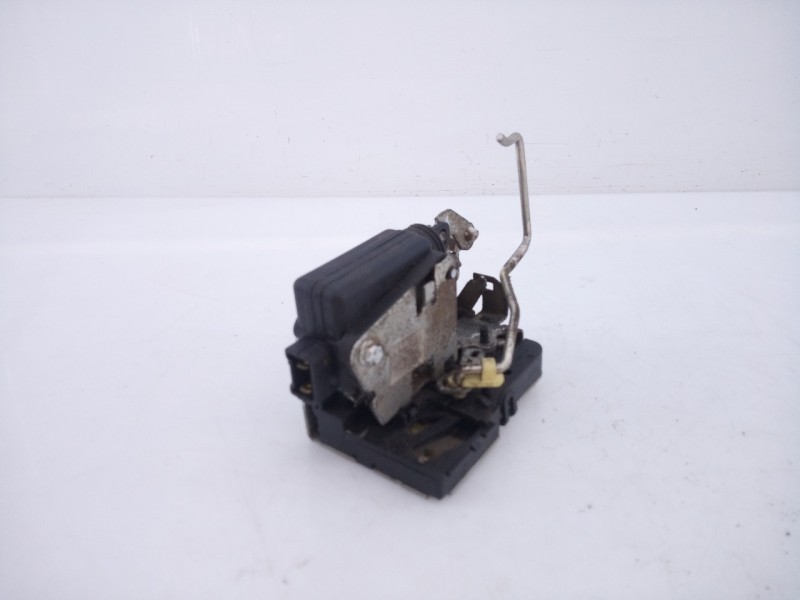 Recambio de cerradura puerta trasera izquierda para dacia duster ambiance 4x2 referencia OEM IAM   E1-A1-48-2