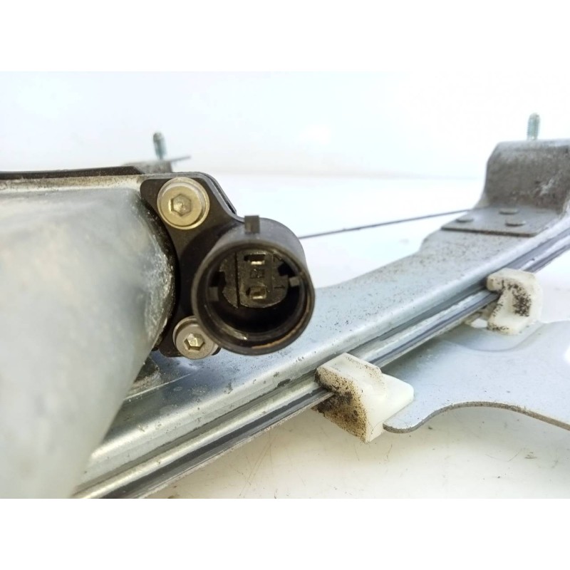 Recambio de elevalunas delantero izquierdo para dacia duster ambiance 4x2 referencia OEM IAM 82007338290  E1-A1-48-1