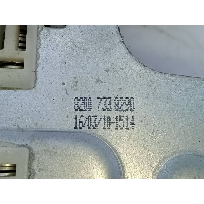 Recambio de elevalunas delantero izquierdo para dacia duster ambiance 4x2 referencia OEM IAM 82007338290  E1-A1-48-1