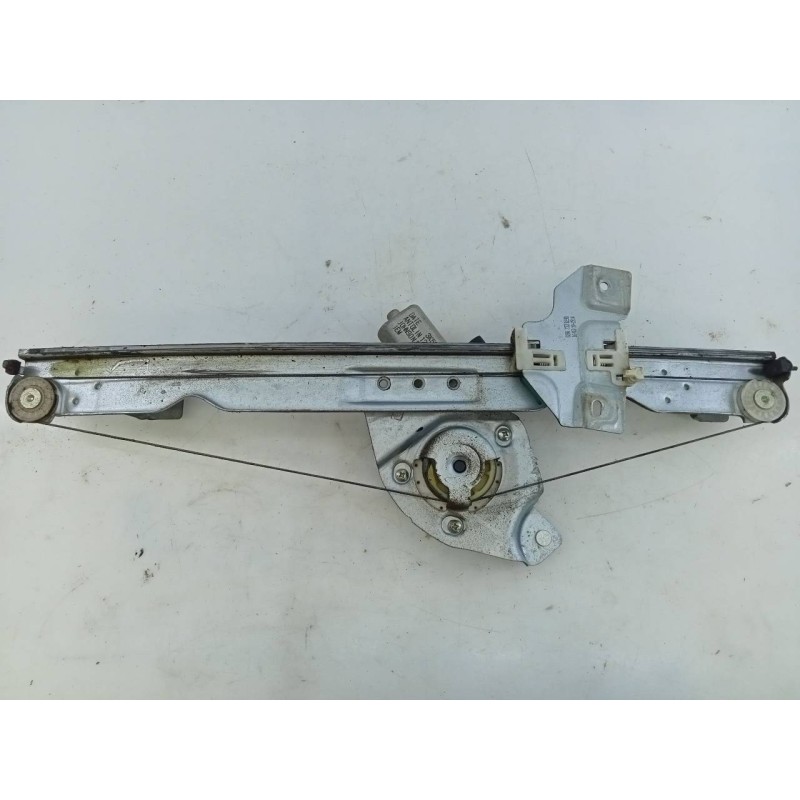 Recambio de elevalunas delantero izquierdo para dacia duster ambiance 4x2 referencia OEM IAM 82007338290  E1-A1-48-1
