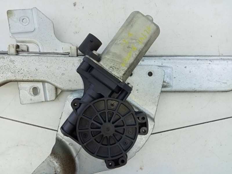 Recambio de elevalunas delantero izquierdo para dacia duster ambiance 4x2 referencia OEM IAM 82007338290  E1-A1-48-1