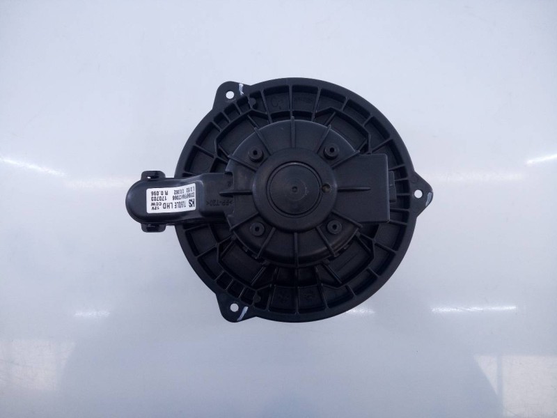 Recambio de ventilador calefaccion para hyundai tucson style blue 2wd referencia OEM IAM D316NFFAA  E3-A3-50-1