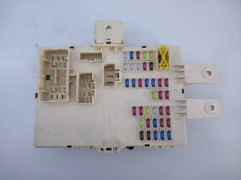 Recambio de caja reles / fusibles para kia sportage drive 4x2 referencia OEM IAM 919503W033  E3-A3-29-1