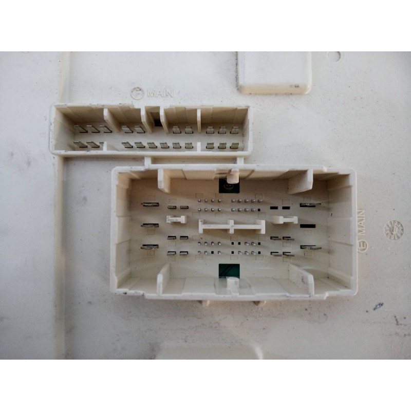 Recambio de caja reles / fusibles para kia sportage drive 4x2 referencia OEM IAM 919503W033  E3-A3-29-1