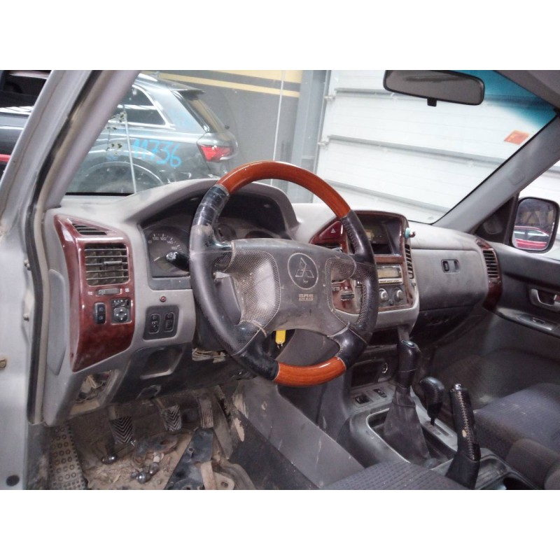 Recambio de salpicadero para mitsubishi montero (v60/v70) 3.2 di-d gls (3-ptas.) referencia OEM IAM   