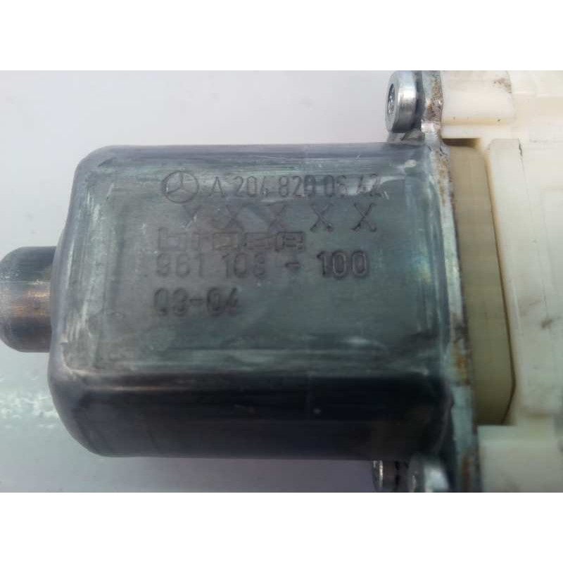 Recambio de motor elevalunas trasero derecho para mercedes-benz clase c (w204) berlina c 200 cdi (204.007) referencia OEM IAM 96