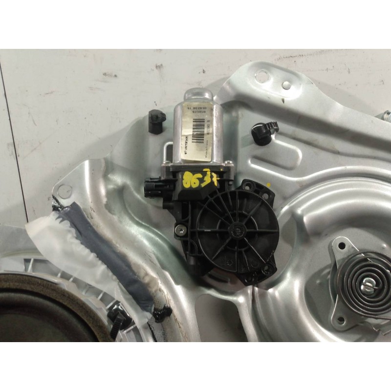 Recambio de elevalunas delantero derecho para kia sportage drive 4x2 referencia OEM IAM 824803U120  P2-B3-32