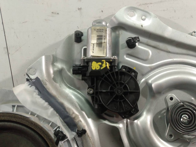 Recambio de elevalunas delantero derecho para kia sportage drive 4x2 referencia OEM IAM 824803U120  P2-B3-32