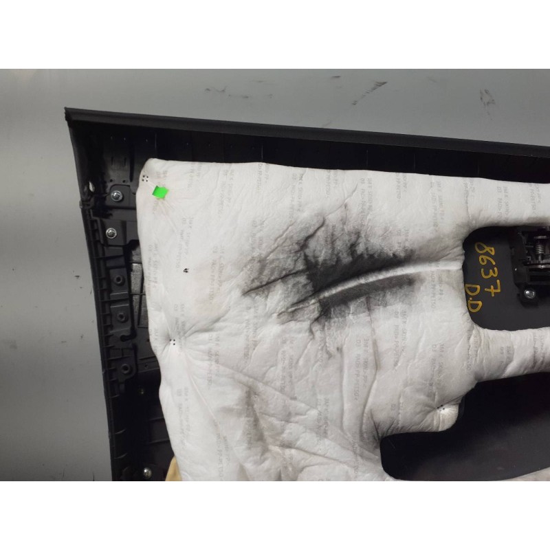 Recambio de guarnecido puerta delantera derecha para kia sportage drive 4x2 referencia OEM IAM 823613U010  P2-A1-13