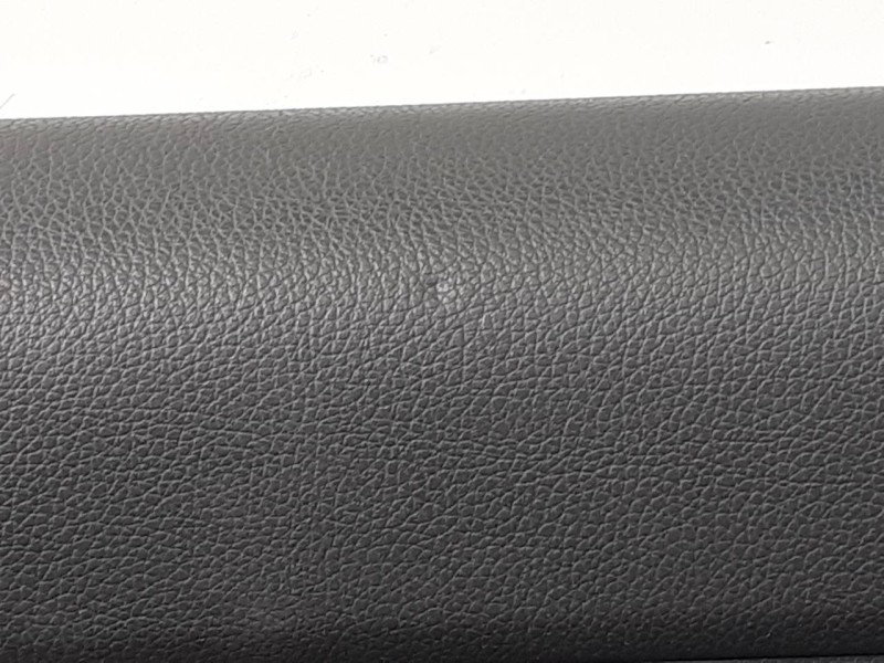 Recambio de guarnecido puerta delantera derecha para kia sportage drive 4x2 referencia OEM IAM 823613U010  P2-A1-13