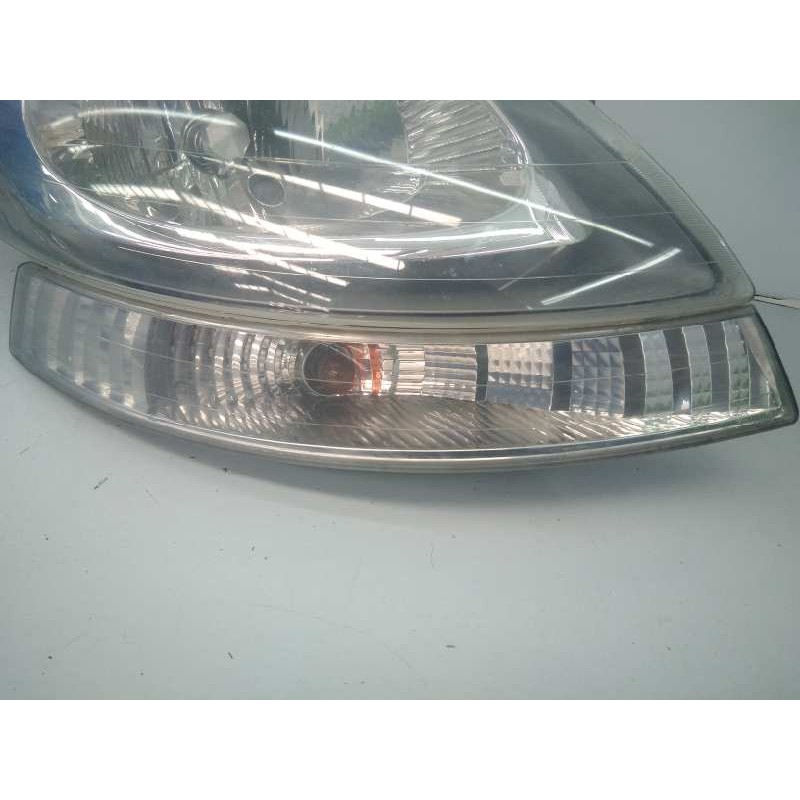 Recambio de faro derecho para nissan primastar (x83) avantour 7 asientos, batalla corta 2,75t referencia OEM IAM 91165720 770031