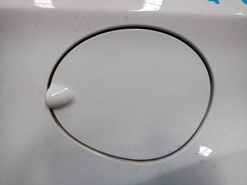 Recambio de tapa exterior combustible para ford kuga (cbs) titanium referencia OEM IAM   