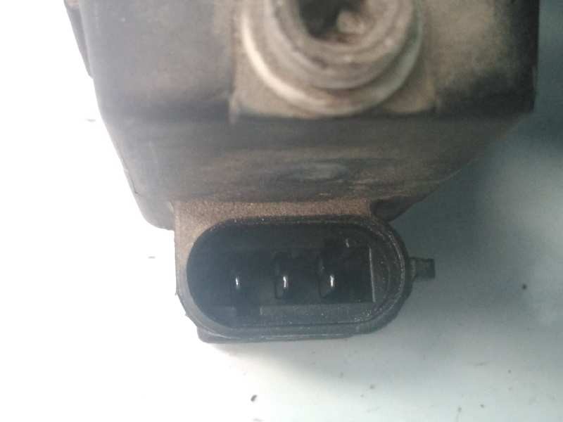 Recambio de faro derecho para nissan primastar (x83) avantour 7 asientos, batalla corta 2,75t referencia OEM IAM 91165720 770031