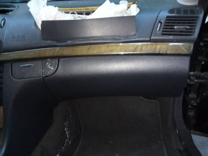 Recambio de guantera para mercedes-benz clase e (w211) berlina e320 cdi referencia OEM IAM   