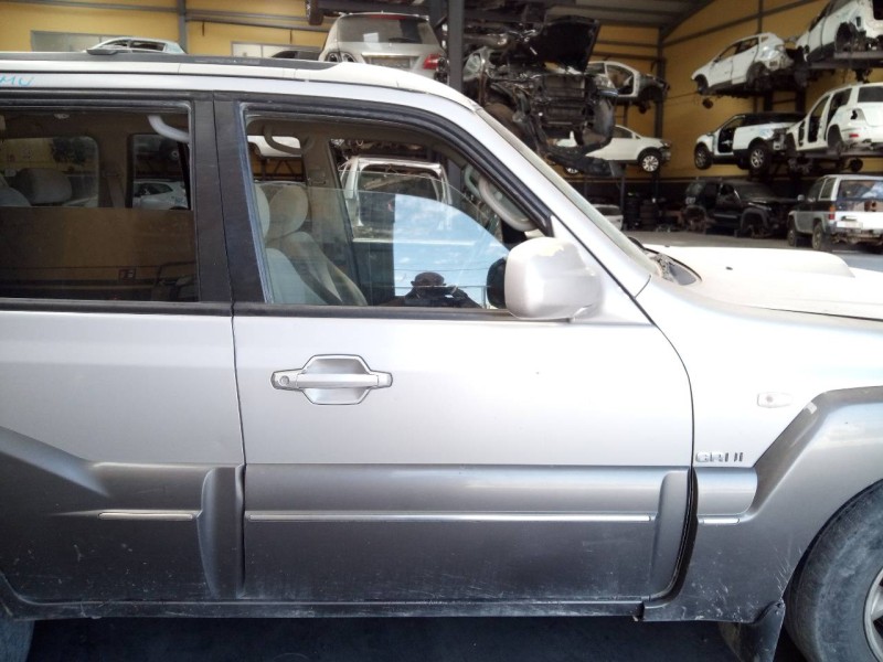 Recambio de puerta delantera derecha para hyundai terracan (hp) 2.9 crdi gl referencia OEM IAM   