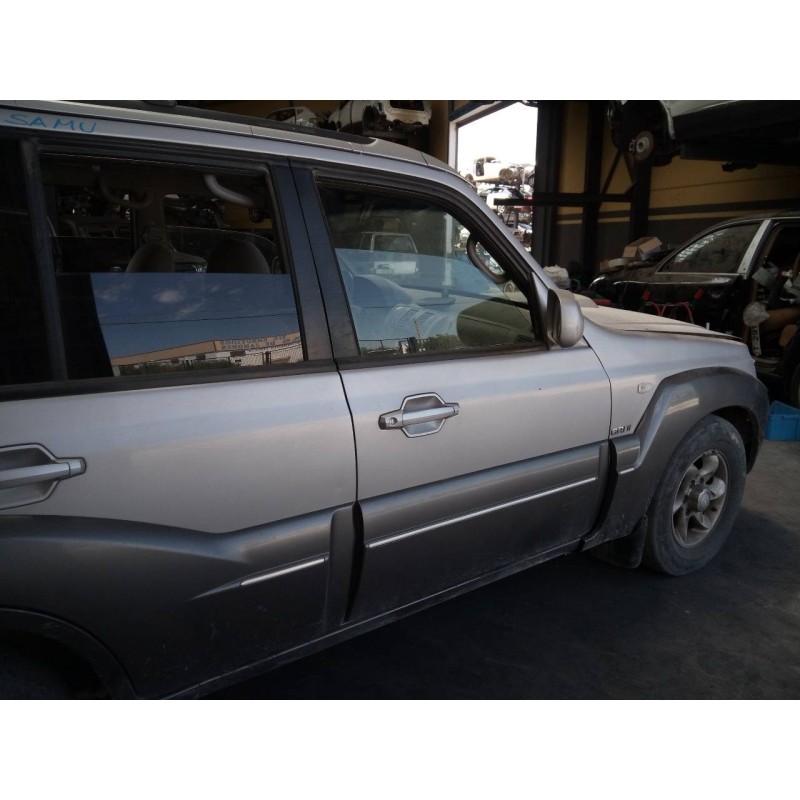 Recambio de puerta delantera derecha para hyundai terracan (hp) 2.9 crdi gl referencia OEM IAM   