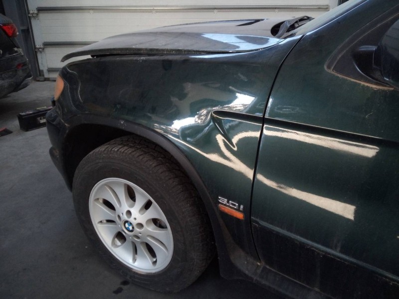 Recambio de aleta delantera izquierda para bmw x5 (e53) 3.0i referencia OEM IAM   