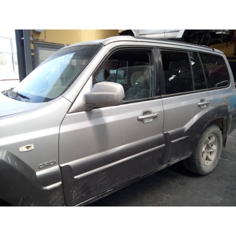 Recambio de puerta delantera izquierda para hyundai terracan (hp) 2.9 crdi gl referencia OEM IAM   