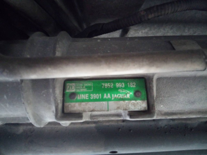 Recambio de cremallera direccion para jaguar daimler referencia OEM IAM 7852993182 MNE3901AA 