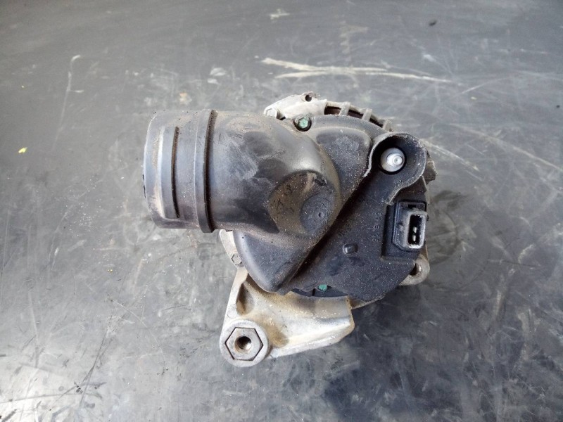 Recambio de alternador para bmw x5 (e53) 3.0i referencia OEM IAM 7501599 2586064 P3-B5-2-3