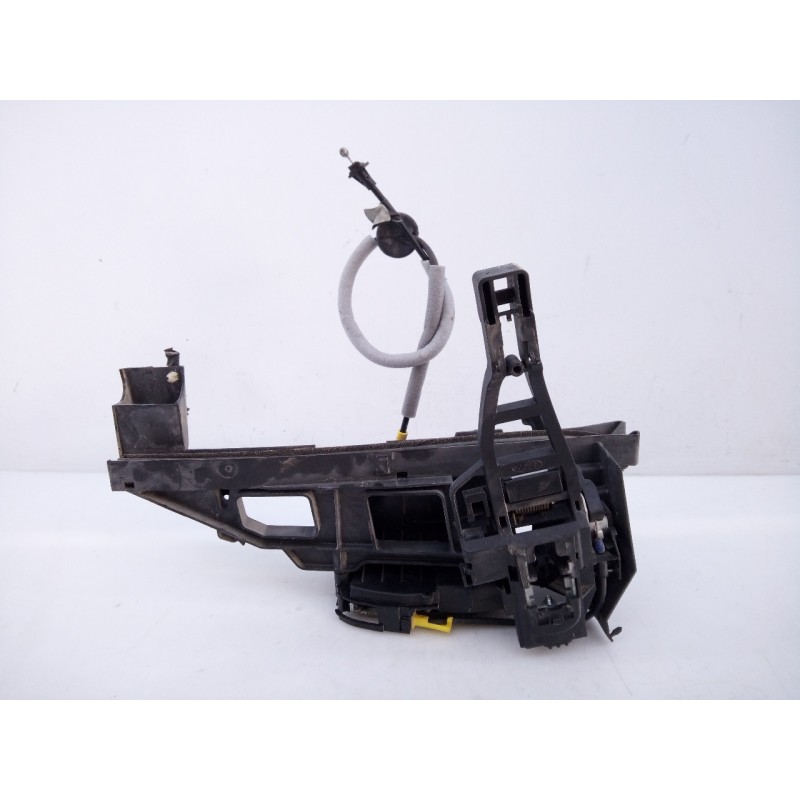 Recambio de cerradura puerta trasera izquierda para ford kuga (cbs) trend referencia OEM IAM 921765105  E2-B3-35-2