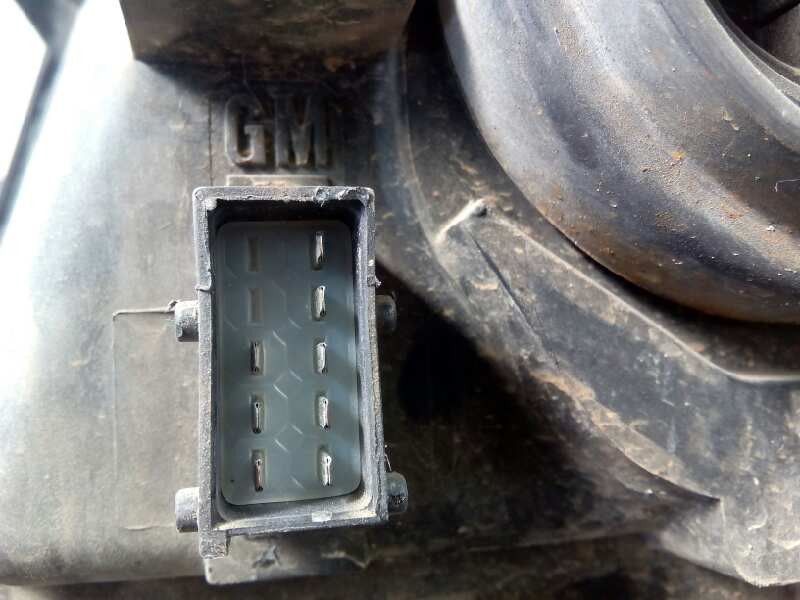 Recambio de faro derecho para opel meriva 1.7 16v cdti cat referencia OEM IAM 93321053  E2-B6-57-1