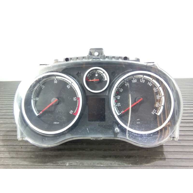 Recambio de cuadro instrumentos para opel corsa d ´´111 years´´ referencia OEM IAM P0013312051 1303304 E3-A5-28-5