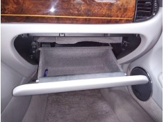 Recambio de guantera para jaguar daimler referencia OEM IAM    2