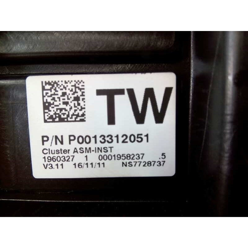 Recambio de cuadro instrumentos para opel corsa d ´´111 years´´ referencia OEM IAM P0013312051 1303304 E3-A5-28-5