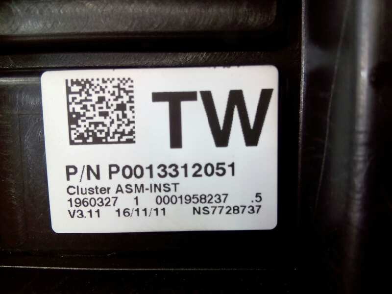 Recambio de cuadro instrumentos para opel corsa d ´´111 years´´ referencia OEM IAM P0013312051 1303304 E3-A5-28-5