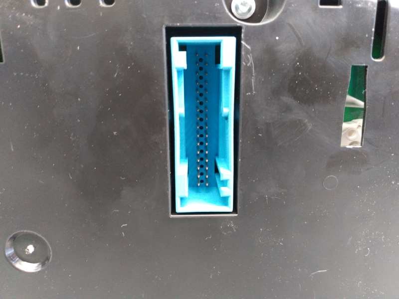 Recambio de cuadro instrumentos para audi q3 (8ug) attraction referencia OEM IAM 8U0920930G A2C86857000 E2-A1-24-1