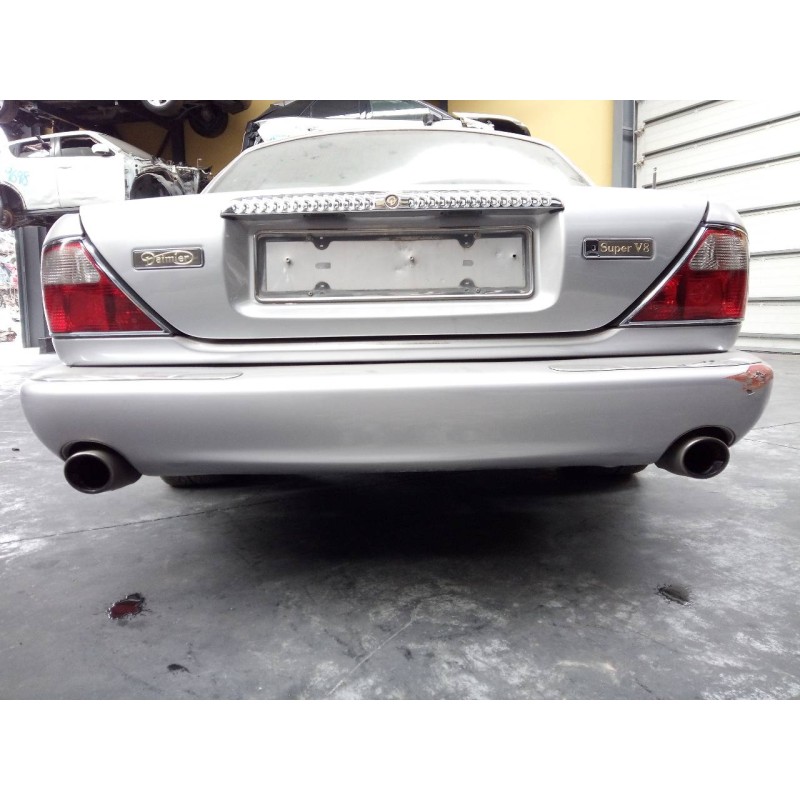 Recambio de paragolpes trasero para jaguar daimler referencia OEM IAM   