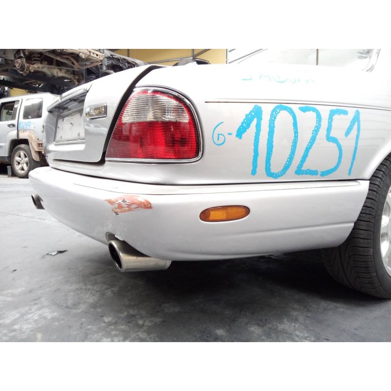 Recambio de paragolpes trasero para jaguar daimler referencia OEM IAM   
