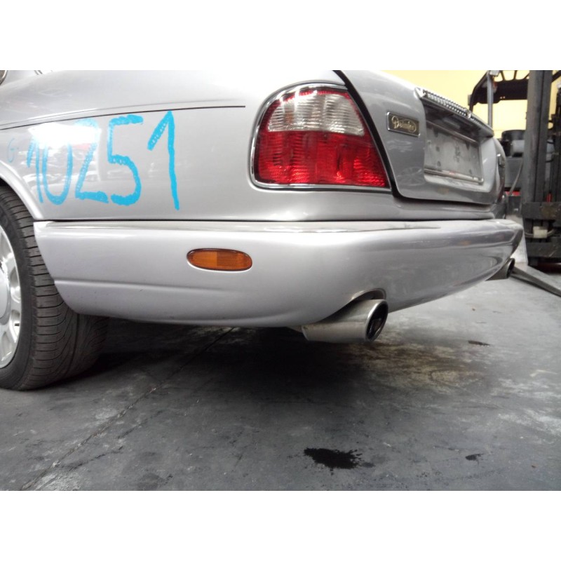 Recambio de paragolpes trasero para jaguar daimler referencia OEM IAM   