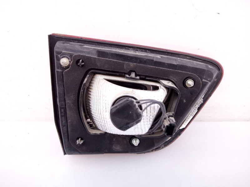 Recambio de piloto trasero derecho porton para renault kadjar limited referencia OEM IAM 90061333  E1-A1-35-2