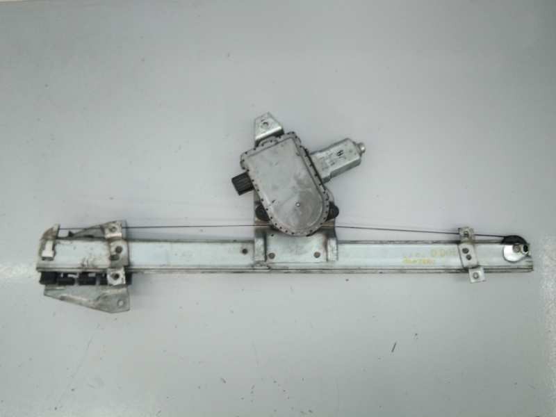 Recambio de elevalunas delantero derecho para mitsubishi montero (v60/v70) referencia OEM IAM 0620200720 MN117080 E2-B4-55-2