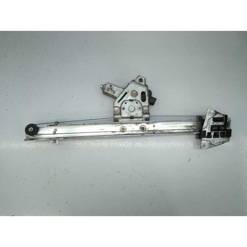 Recambio de elevalunas delantero derecho para mitsubishi montero (v60/v70) referencia OEM IAM 0620200720 MN117080 E2-B4-55-2