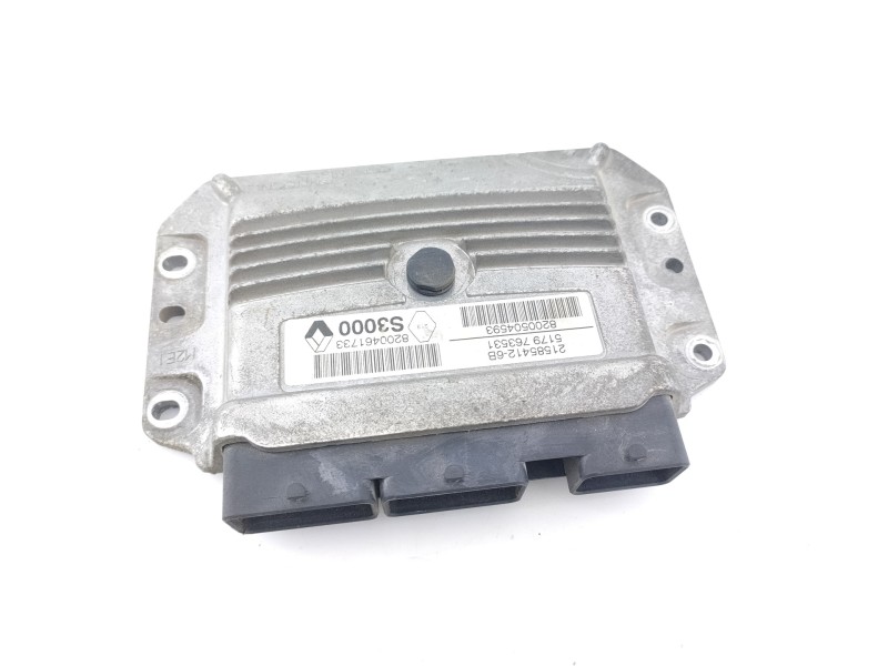 Recambio de centralita motor uce para renault clio iii confort dynamique referencia OEM IAM 8200504593 215854126B E2-A1-39-4