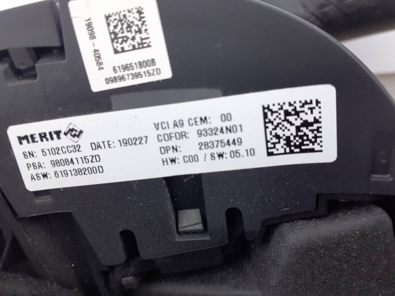 Recambio de volante para peugeot 2008 (p1) allure referencia OEM IAM 98084115ZD  E1-A4-26-1