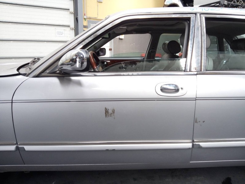 Recambio de puerta delantera izquierda para jaguar daimler referencia OEM IAM   