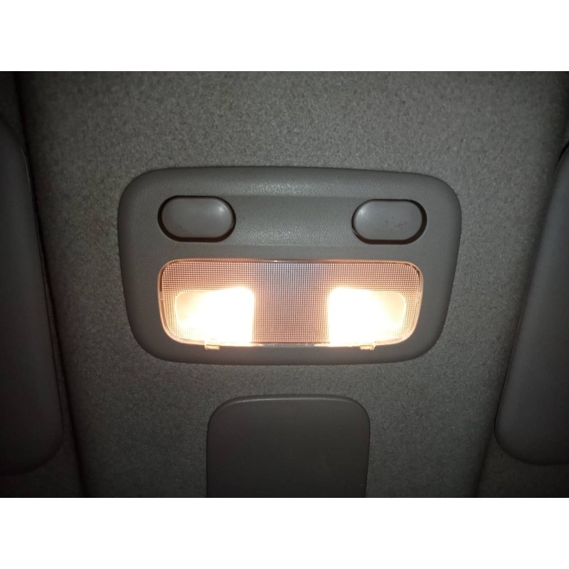 Recambio de luz interior para nissan x-trail (t30) comfort referencia OEM IAM   