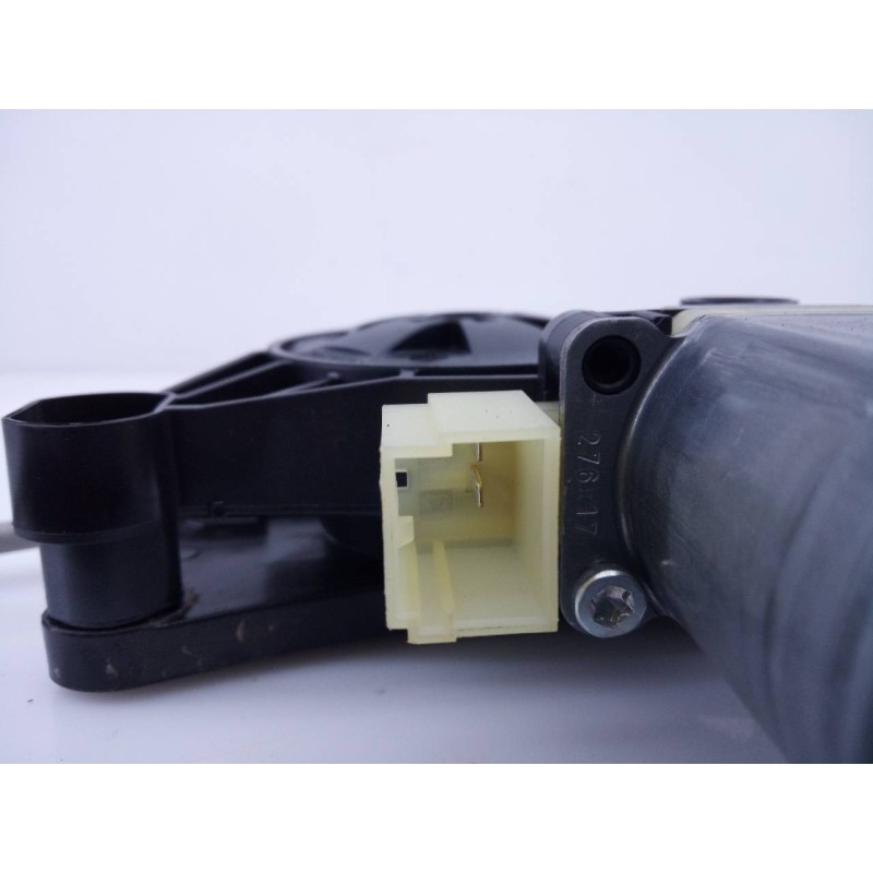 Recambio de elevalunas trasero derecho para volkswagen tiguan sport 4motion bmt referencia OEM IAM 0130822714 E850202098 E1-B6-5