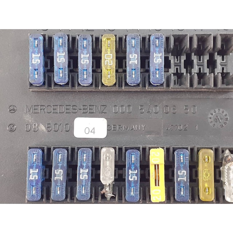 Recambio de caja reles / fusibles para mercedes-benz vito (w638) combi 2.2 16v cdi turbodiesel cat referencia OEM IAM 0005400650