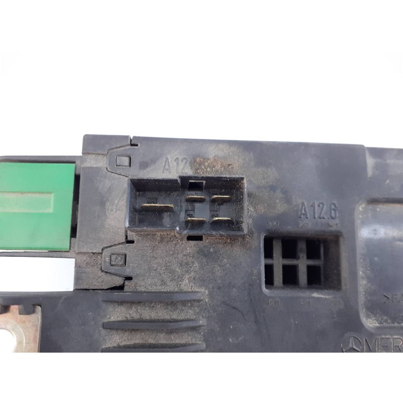 Recambio de caja reles / fusibles para mercedes-benz vito (w638) combi 2.2 16v cdi turbodiesel cat referencia OEM IAM 0005400650