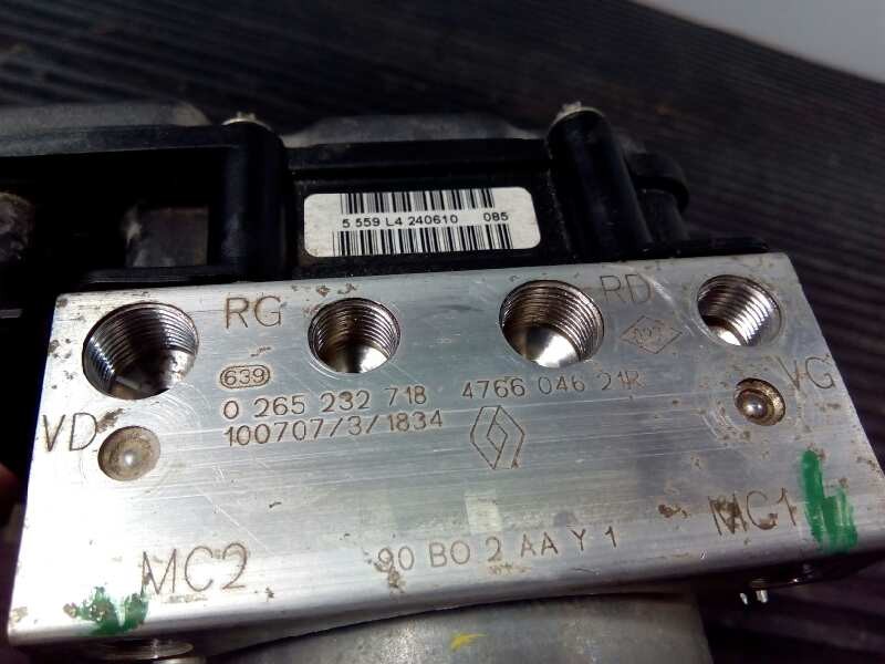 Recambio de abs para dacia sandero referencia OEM IAM 476604621R 0265801018 P3-A8-30-3