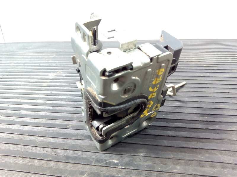 Recambio de cerradura puerta delantera derecha para dacia sandero referencia OEM IAM   E1-A1-8-4