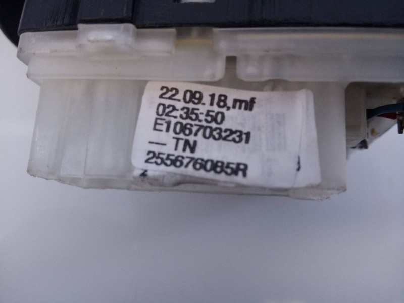 Recambio de mando limpia para renault clio iv business referencia OEM IAM 255676085R E106703231 E2-A1-3-2