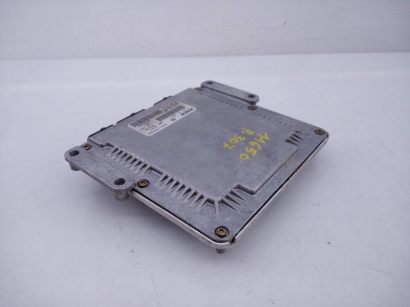 Recambio de centralita motor uce para peugeot 307 break / sw (s1) sw referencia OEM IAM 9647472780 0281011081 E3-B2-30-1